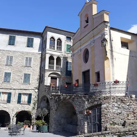 La Casa Del Castello Apricale